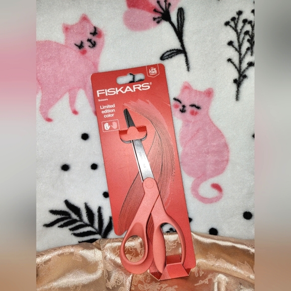 🐙Fiskars🐙 Limited Edition Scissors - Picture 2 of 2